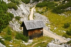Alpine Hut – Thursday’s Hiking Jigsaw Puzzle