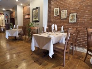 Vintage Restaurant – Monday’s Daily Jigsaw Puzzle