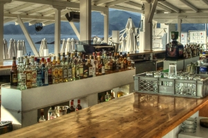 Outdoor Bar – Sunday’s Free Daily Jigsaw Puzzle