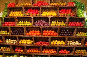 Veggies and Fruit – Wednesday’s Grocery Jigsaw Puzzle