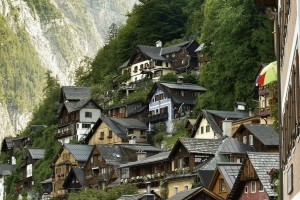 Mountain Town – Sunday’s Hilly Free Daily Jigsaw Puzzle