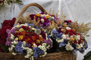Thursday’s Colorful Jigsaw Puzzle – Basket Of Flowers