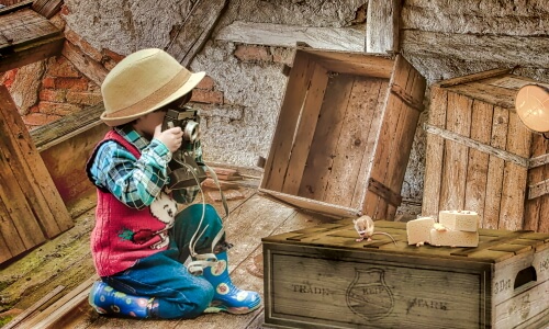 The Young Photographer – Wednesday’s Daily jigsaw Puzzle