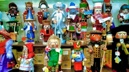 Nutcrackers – Friday’s Daily Jigsaw Puzzle