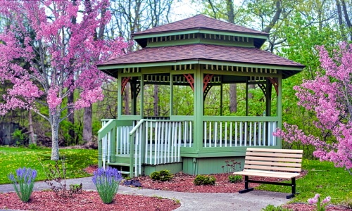 Sunday’s Free Daily Jigsaw Puzzle – Gazebo