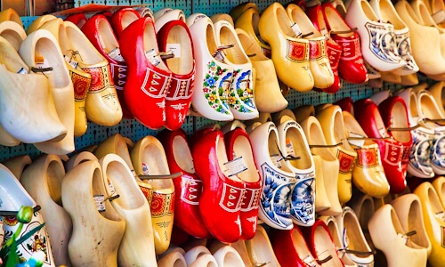 Clogs – Friday’s Free Daily Jigsaw Puzzle